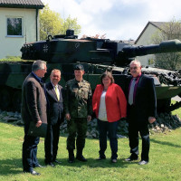 MdB Marianne Schieder bei ihrem Besuch der Kaserne Pfreimd